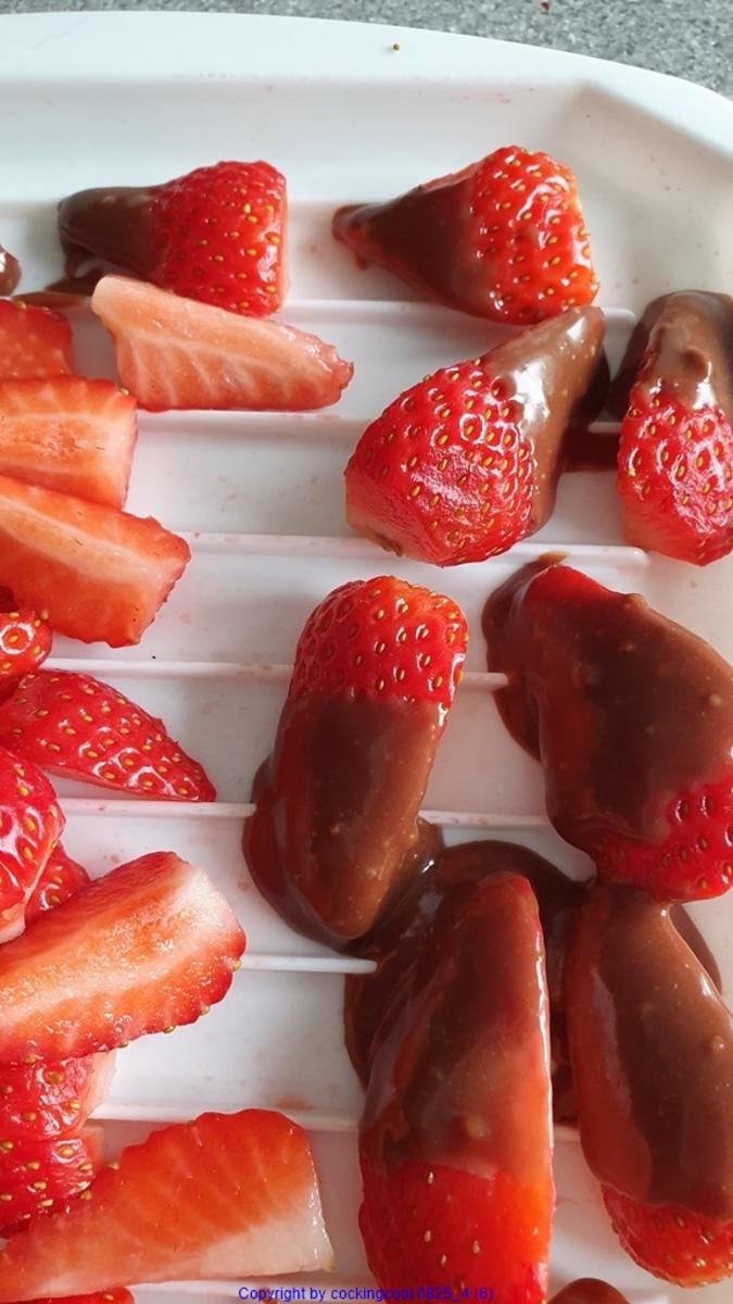 Mini-Kuchenkreation u. aromarisierte Erdbeeren = kochbar Challenge 4.0 (Mai 2019) - Rezept - Bild Nr. 8042