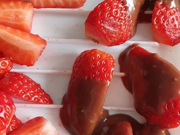 Mini-Kuchenkreation u. aromarisierte Erdbeeren = kochbar Challenge 4.0 (Mai 2019) - Rezept - Bild Nr. 8042