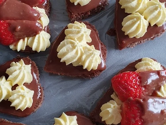 Mini-Kuchenkreation u. aromarisierte Erdbeeren = kochbar Challenge 4.0 (Mai 2019) - Rezept - Bild Nr. 8048