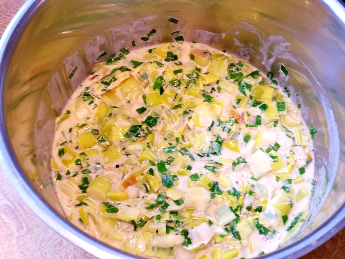 Hackbällchen in feinem Lauchgemüse mit Bärlauch - Rezept - Bild Nr. 8051