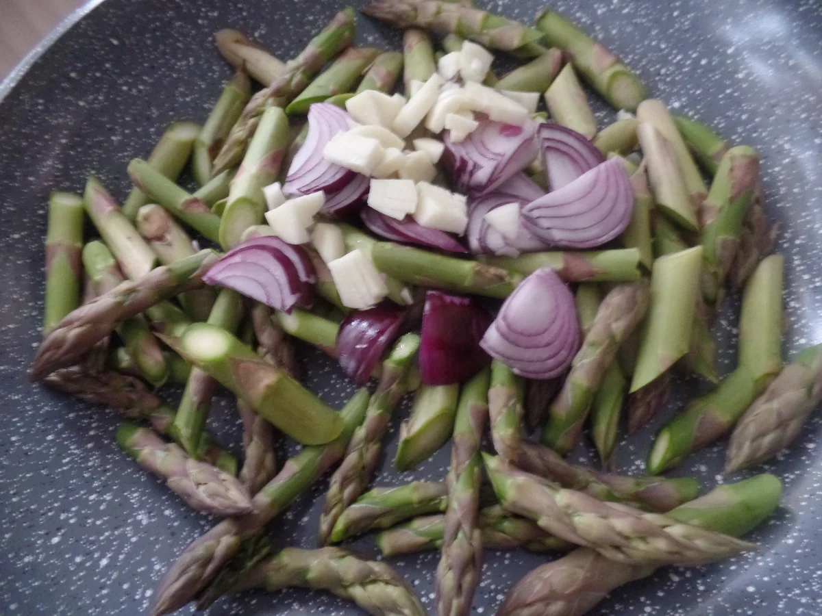 Linguine mit Spargel und Rucola - Rezept - Bild Nr. 8055