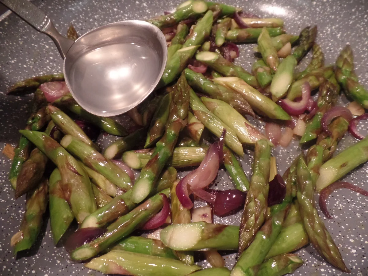Linguine mit Spargel und Rucola - Rezept - Bild Nr. 8058