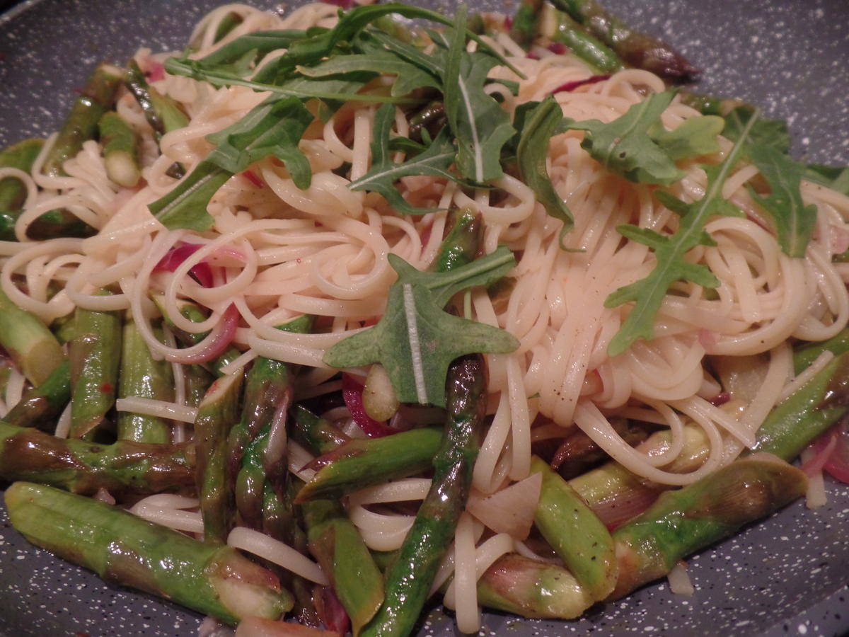 Linguine mit Spargel und Rucola - einfach - von Sheeva1960