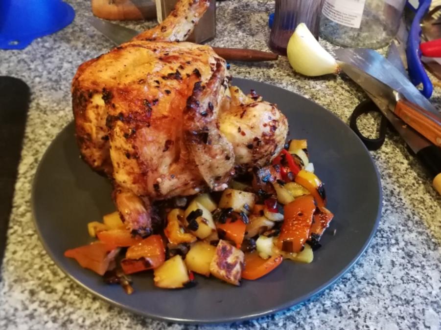 SCOVILLE HÄHNCHEN AN RÖSTGEMÜSE IM SITZSTREIK - einfach - von Nightcooker