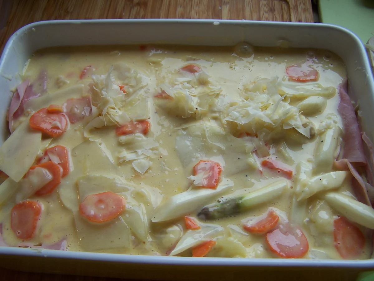Spargel-Kohlrabi-Karotten-Schinken-Gratin - Rezept - Bild Nr. 8079