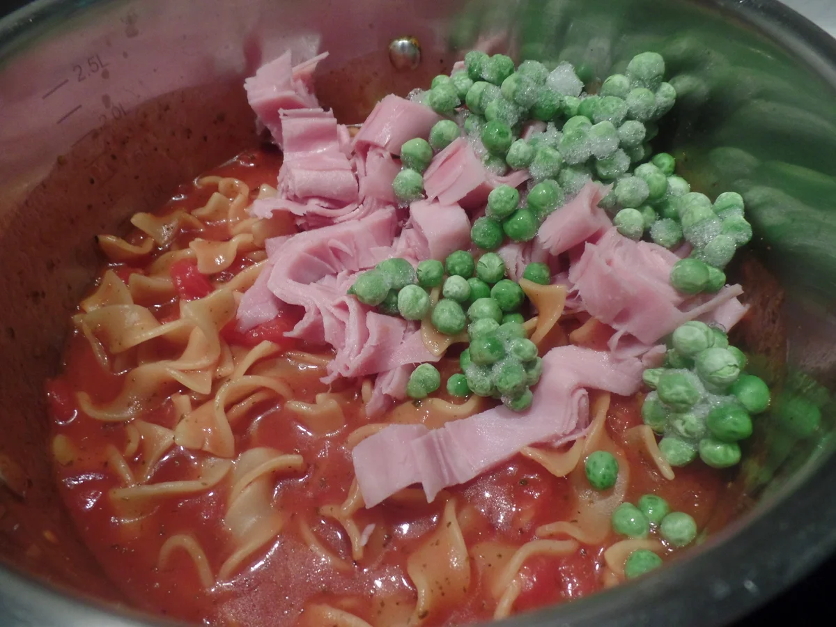 Rezept: Überbackene Schinkennudeln Bild Nr. 8068 Überbackene Schinkennudeln - Rezept - Bild Nr. 8068