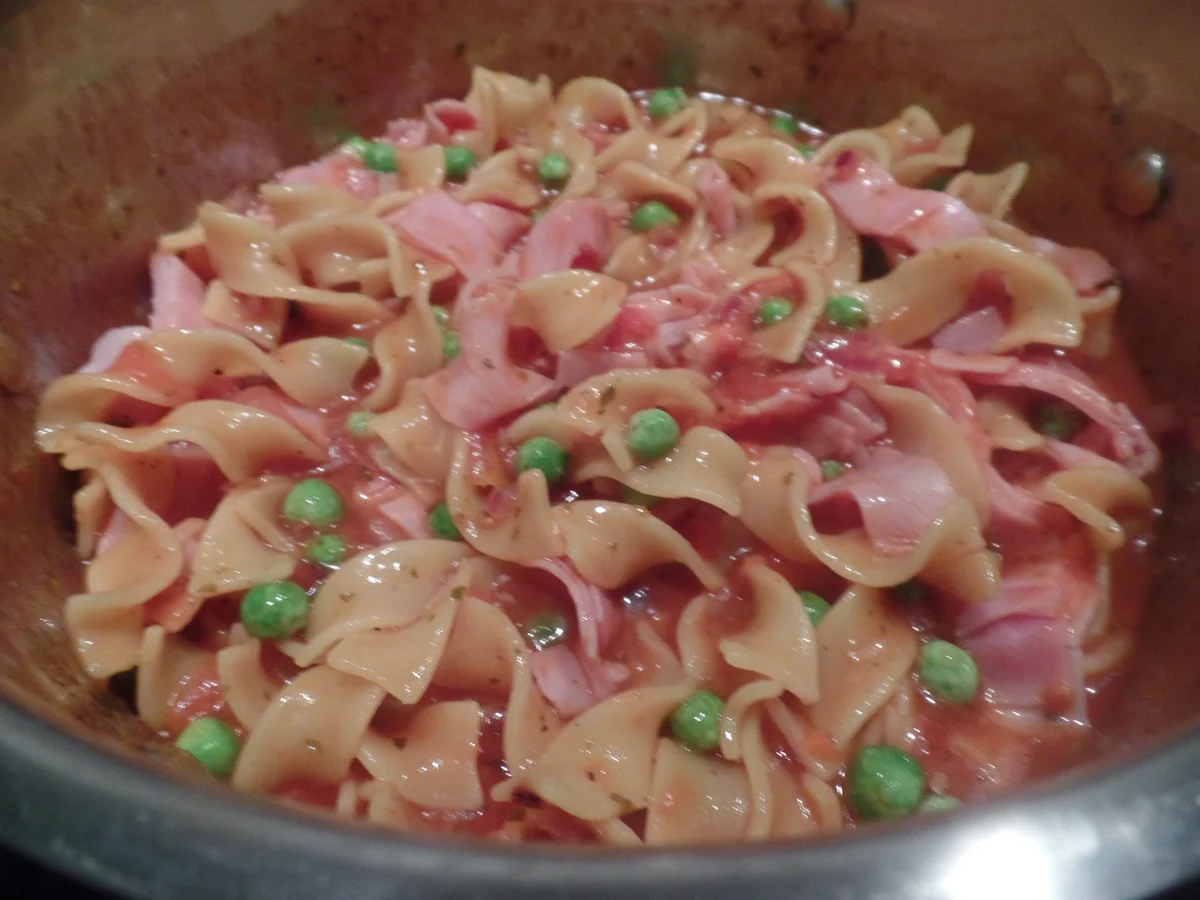 Rezept: Überbackene Schinkennudeln Bild Nr. 8069 Überbackene Schinkennudeln - Rezept - Bild Nr. 8069