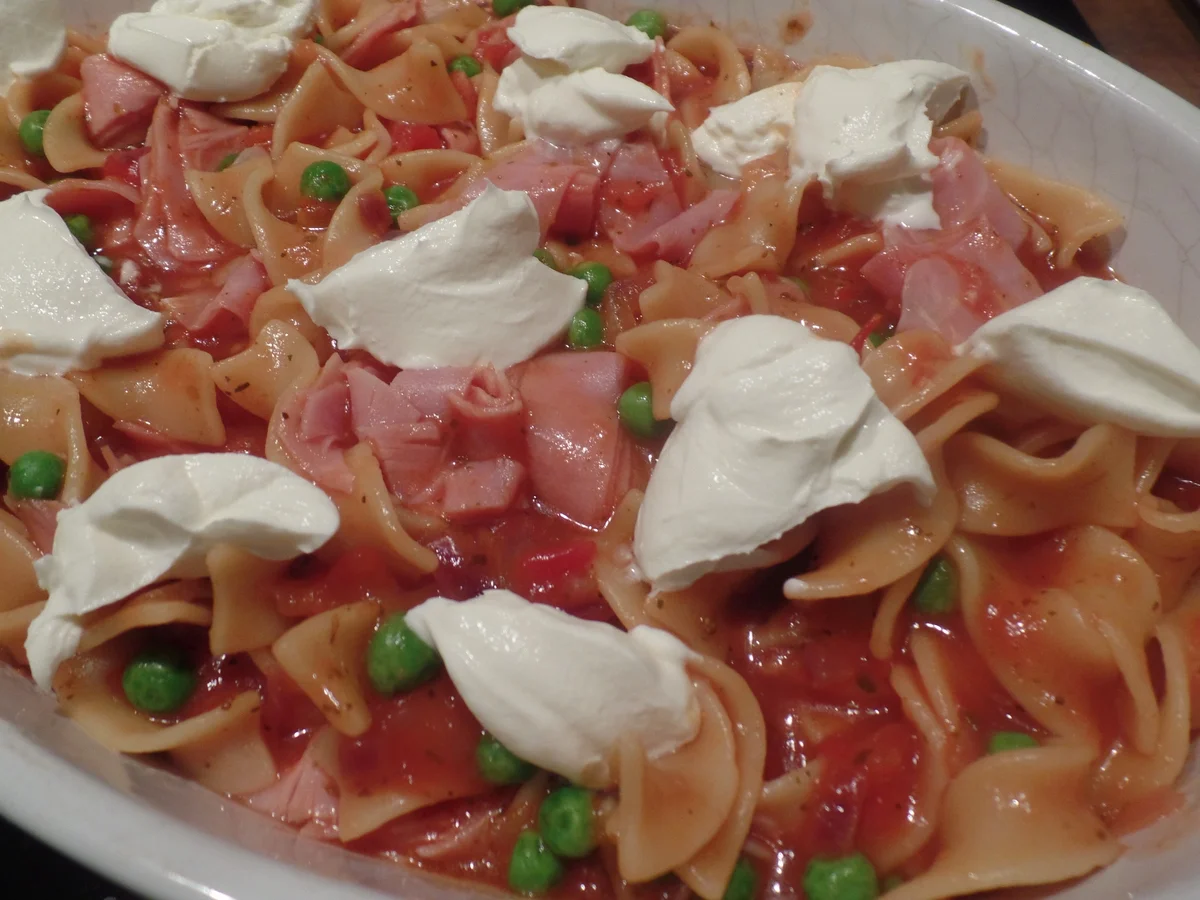 Rezept: Überbackene Schinkennudeln Bild Nr. 8072 Überbackene Schinkennudeln - Rezept - Bild Nr. 8072