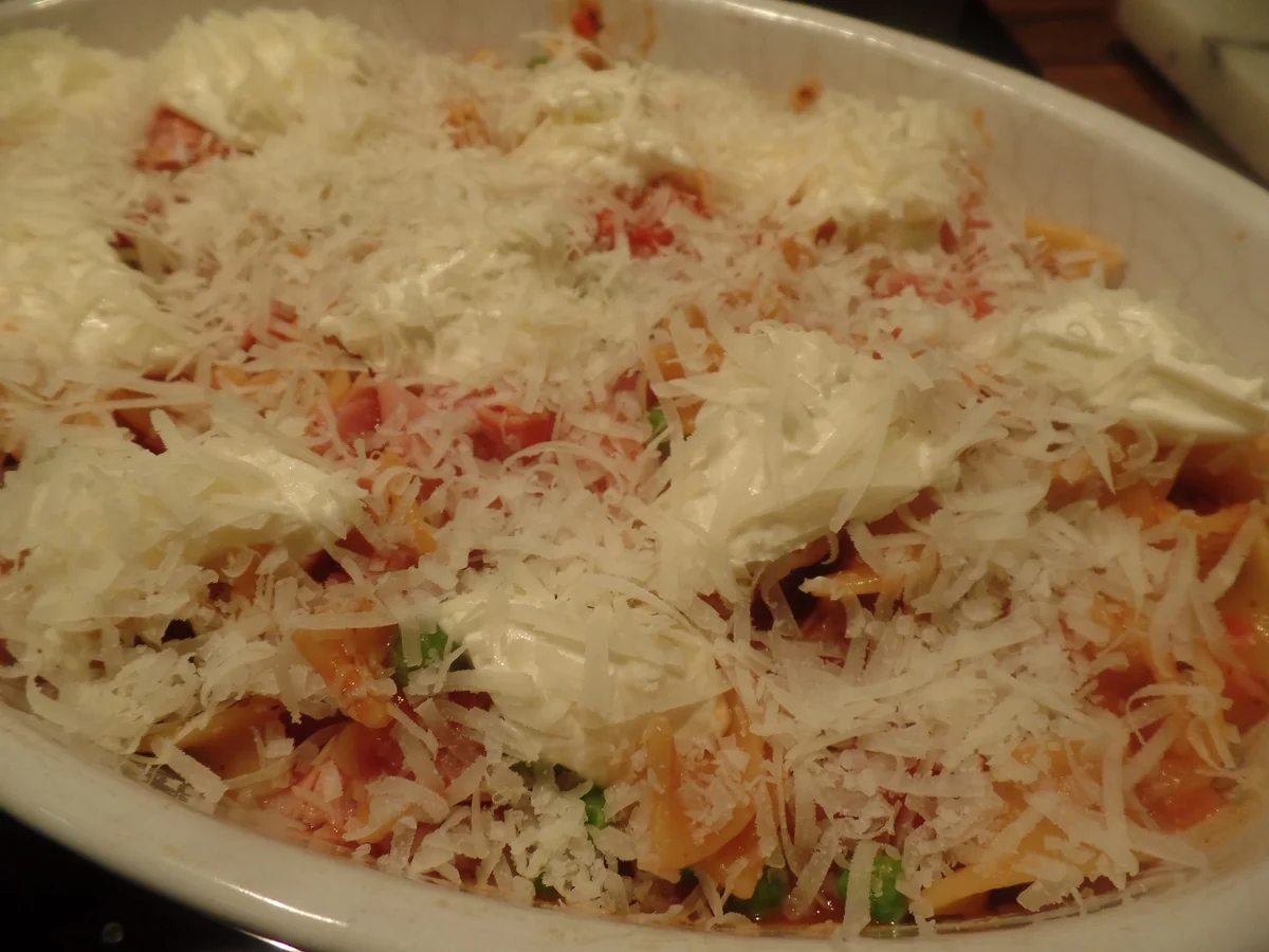 Rezept: Überbackene Schinkennudeln Bild Nr. 8073 Überbackene Schinkennudeln - Rezept - Bild Nr. 8073