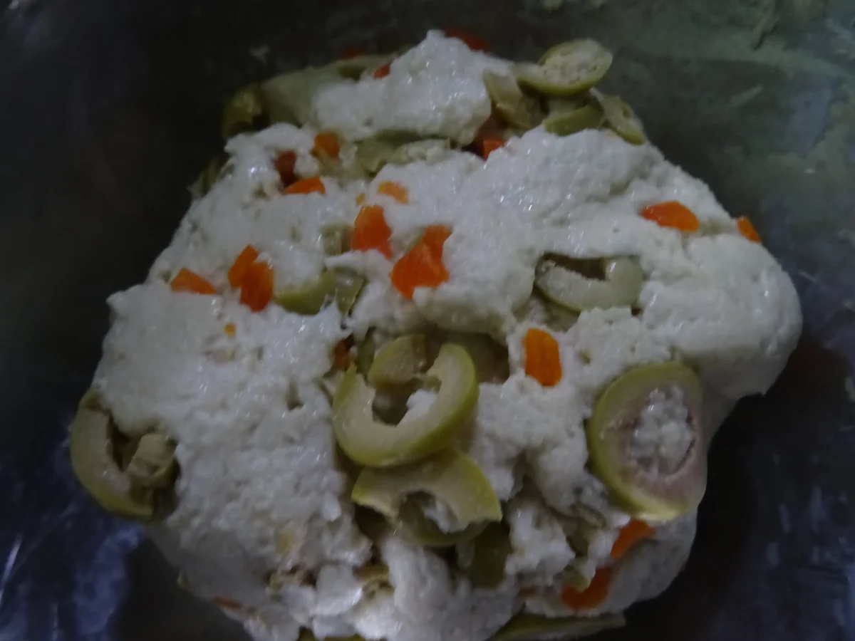 Grill-Brötchen mit Oliven und Feta-Füllung - Rezept - Bild Nr. 2