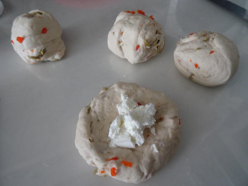 Grill Brötchen mit Oliven und Feta Füllung - einfach - von barbara62