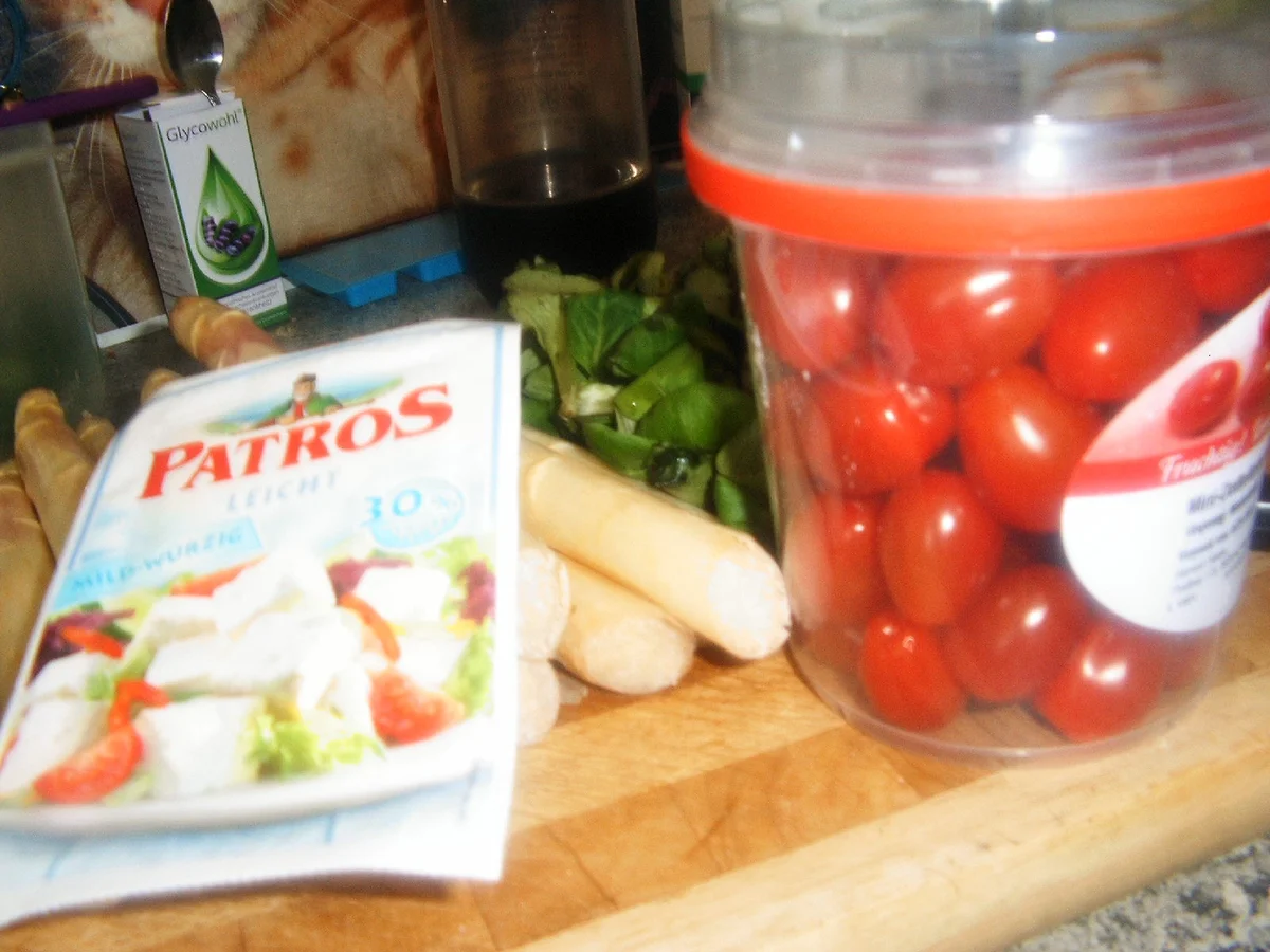 Spagel-Feldsalat mit Cocktailtomaten - Rezept - Bild Nr. 8070