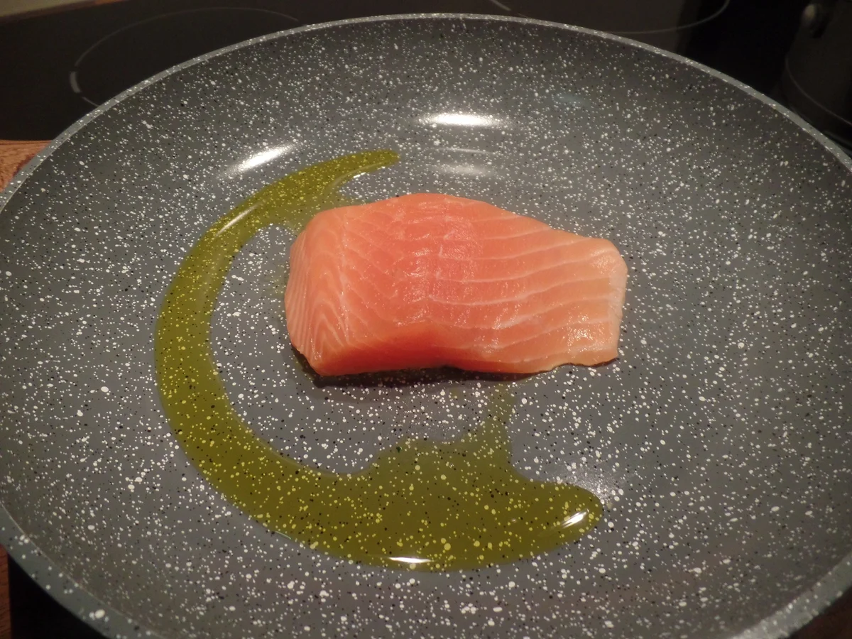 Rezept: Gebackene Eier mit Spinat und Lachs Bild Nr. 8079 Gebackene Eier mit Spinat und Lachs - Rezept - Bild Nr. 8079