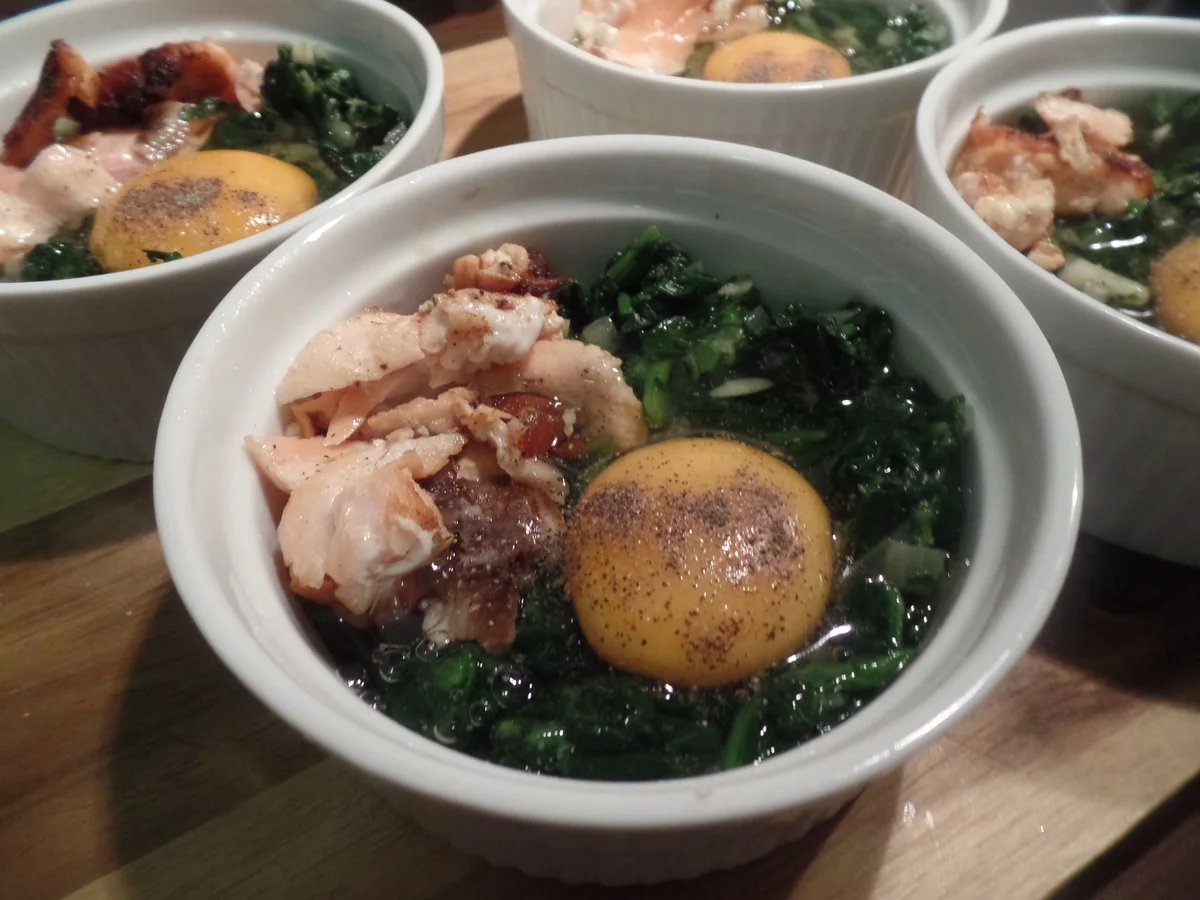 Rezept: Gebackene Eier mit Spinat und Lachs Bild Nr. 8086 Gebackene Eier mit Spinat und Lachs - Rezept - Bild Nr. 8086