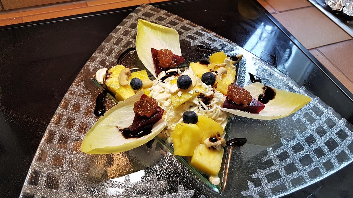 Selleriesalat mit Ananas und Rote Beete - Rezept - Bild Nr. 8070