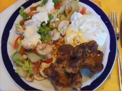 Schweinenackensteak mit gemischten Salat - Rezept - Bild Nr. 8069