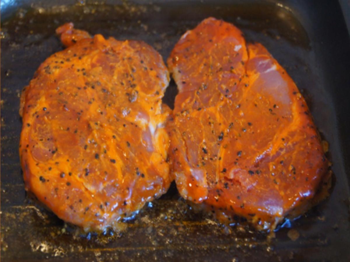 Schweinenackensteak Mit Gemischten Salat Rezept Kochbar De