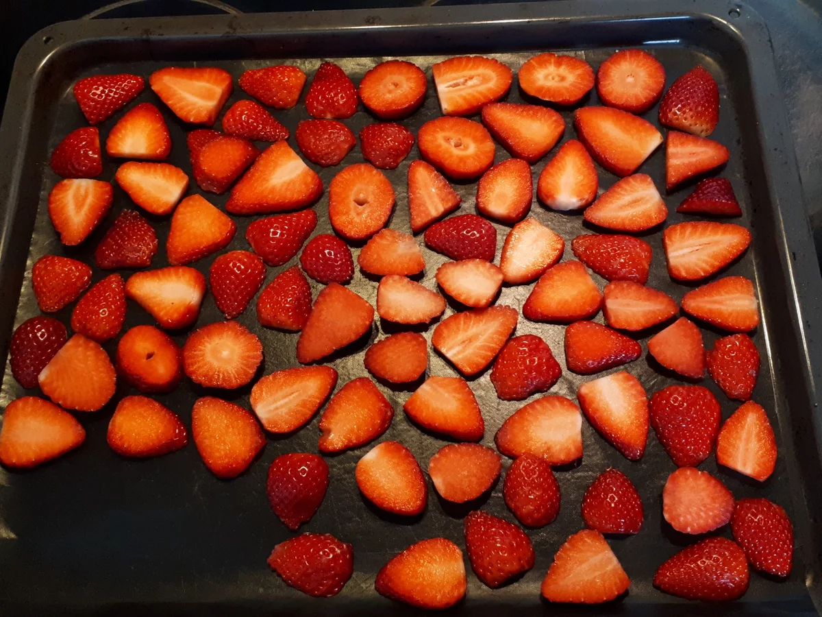 Rezept: Erdbeer-Chips Bild Nr. 4 Erdbeer-Chips - Rezept - Bild Nr. 4