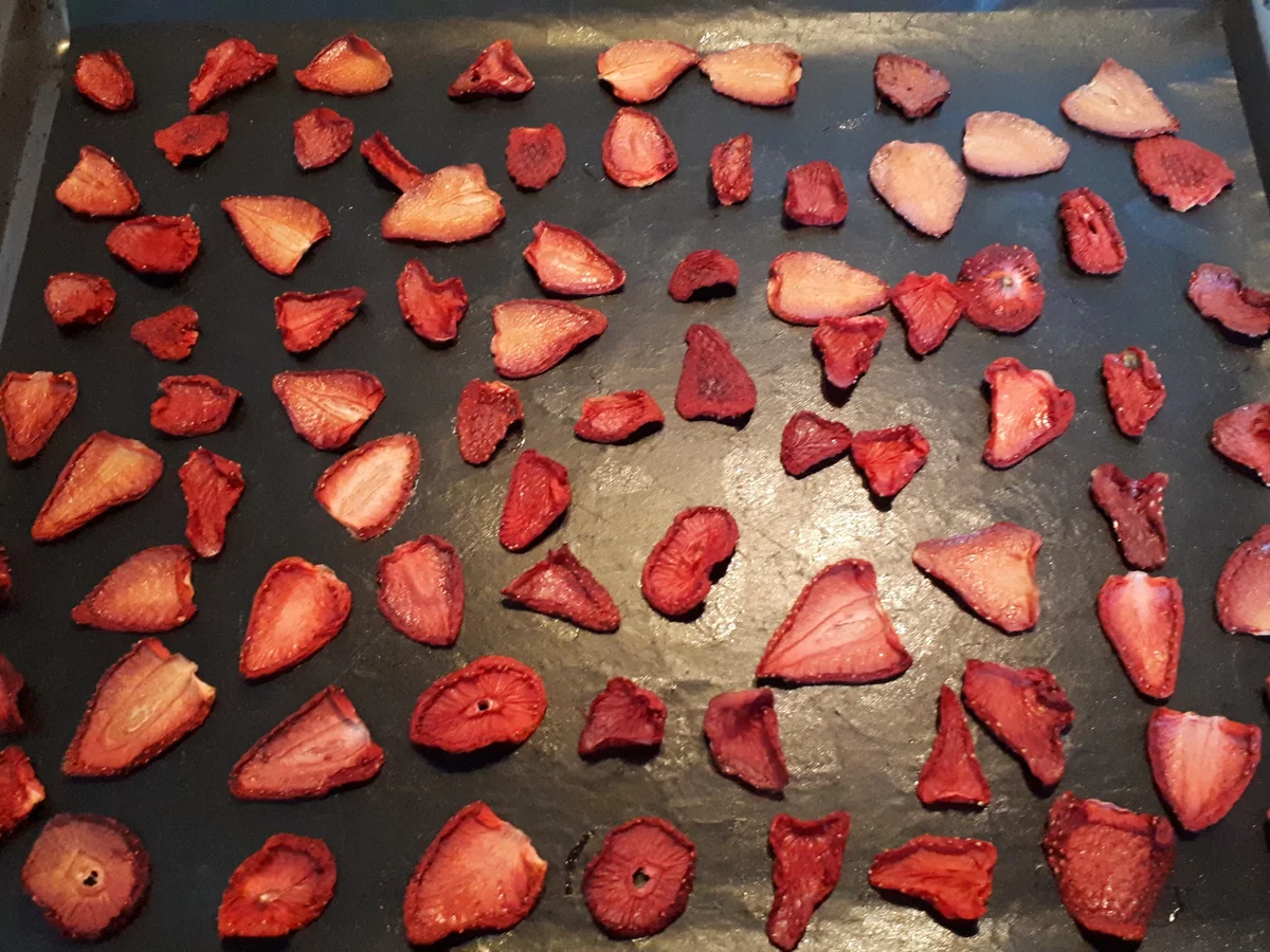 Rezept: Erdbeer-Chips Bild Nr. 6 Erdbeer-Chips - Rezept - Bild Nr. 6