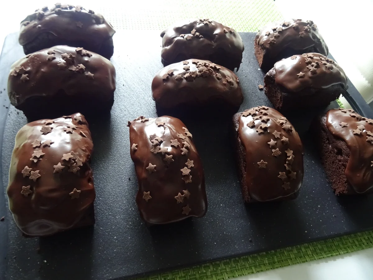 Motiv-Torte "Bierkrug" mit bitter-schokoladigem Innenleben - Rezept - Bild Nr. 8076