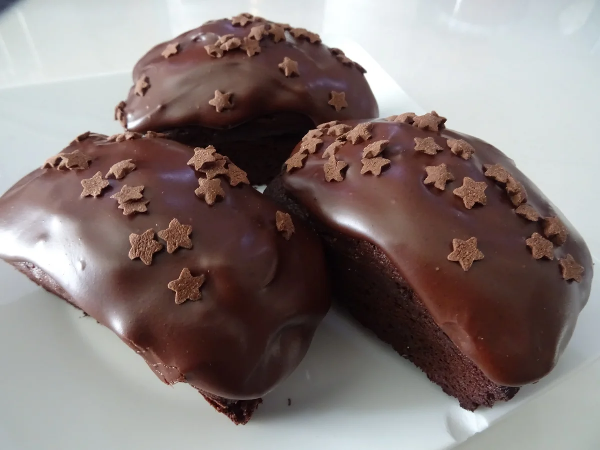 Motiv-Torte "Bierkrug" mit bitter-schokoladigem Innenleben - Rezept - Bild Nr. 8077