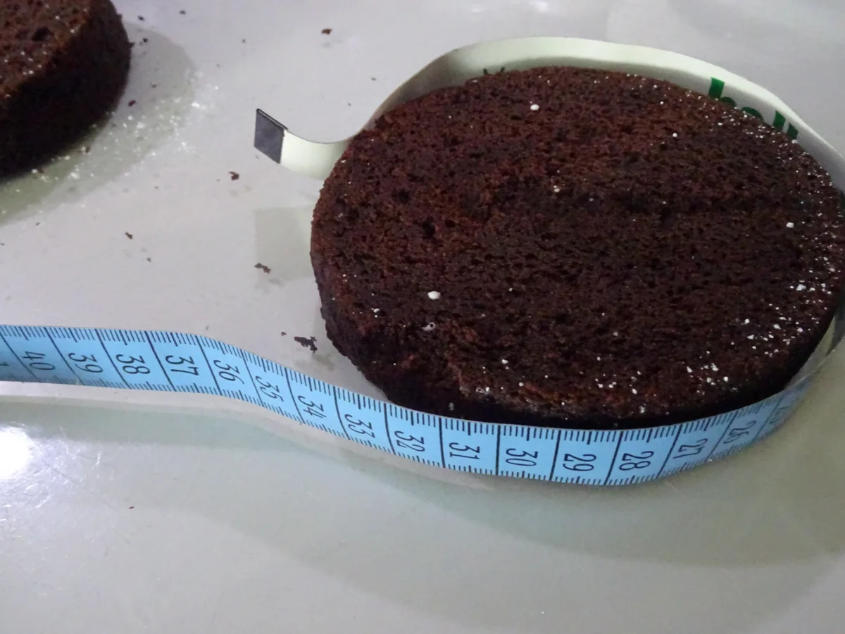 Motiv-Torte "Bierkrug" mit bitter-schokoladigem Innenleben - Rezept - Bild Nr. 8104