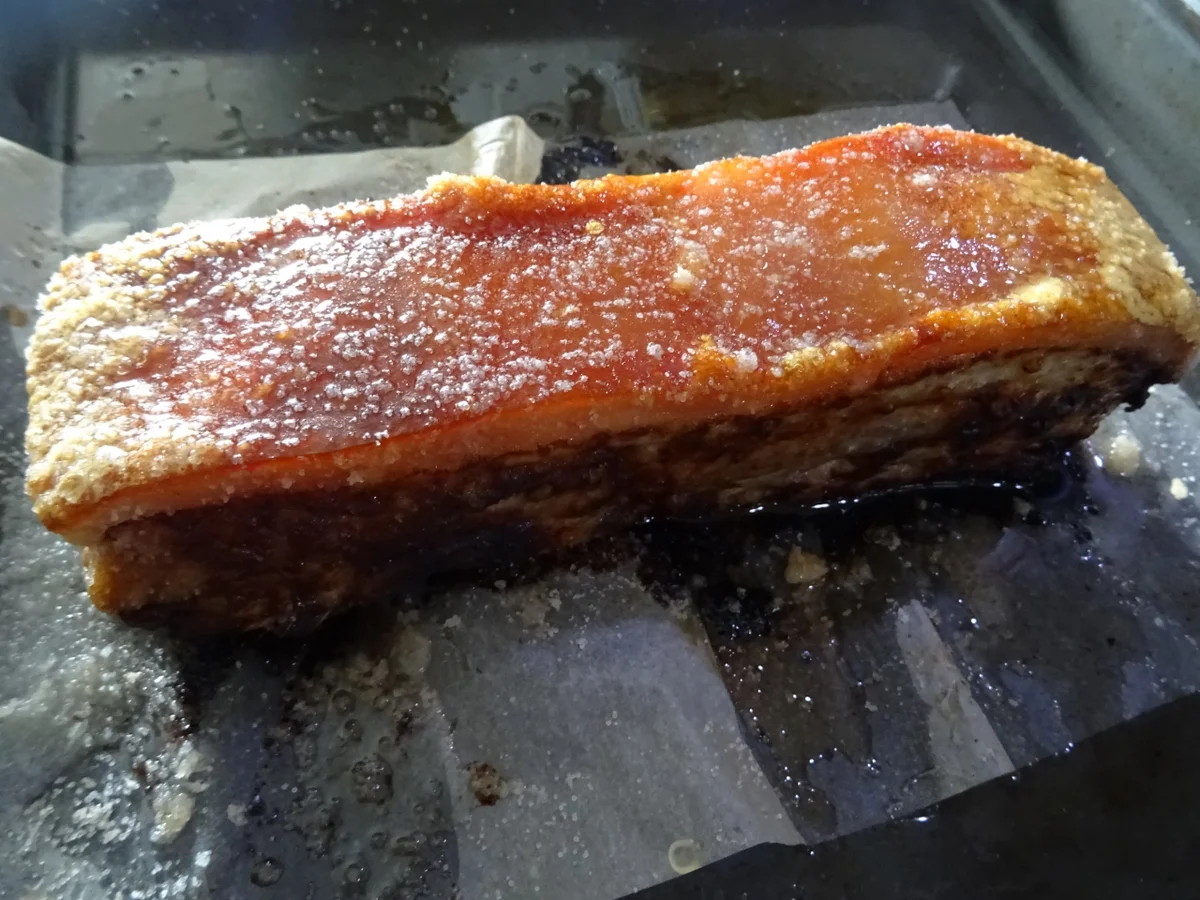 Schweine-Krustenbraten mit Rahm-Kohl und Kartoffelschmarrn - Rezept - Bild Nr. 8075