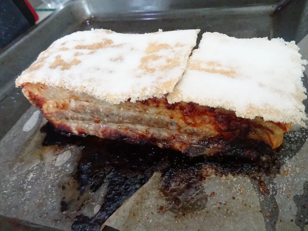 Schweine-Krustenbraten mit Rahm-Kohl und Kartoffelschmarrn - Rezept - Bild Nr. 8076