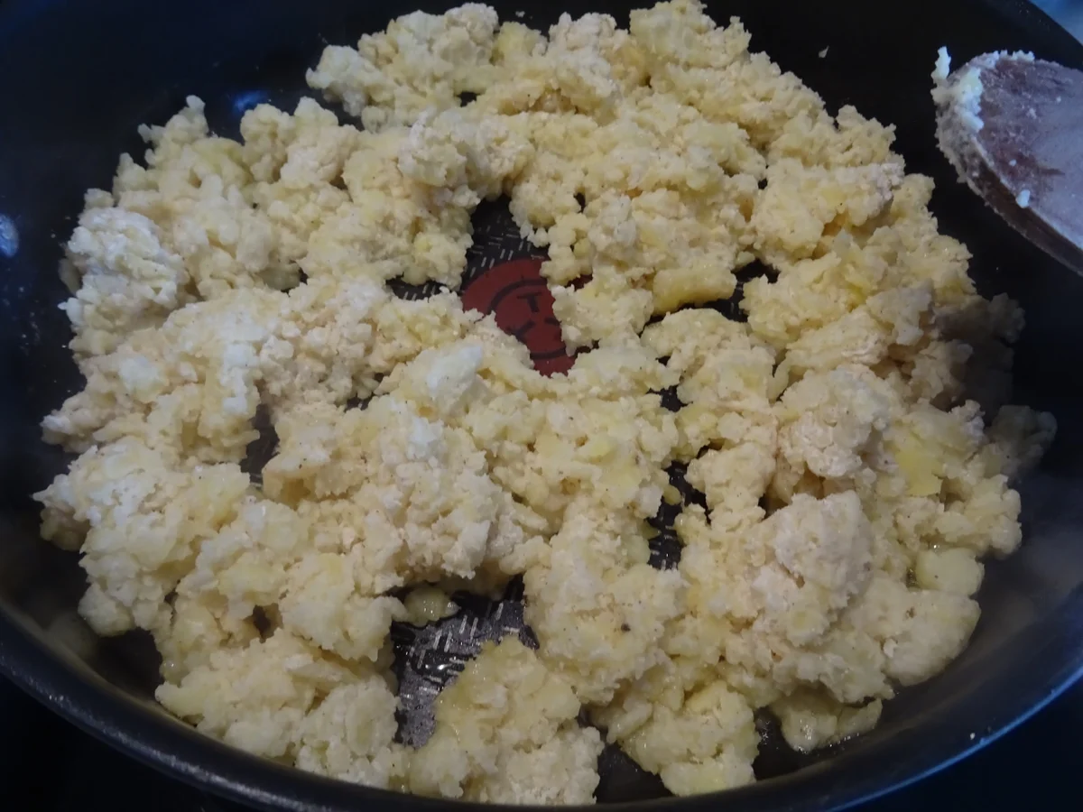 Schweine-Krustenbraten mit Rahm-Kohl und Kartoffelschmarrn - Rezept - Bild Nr. 8077