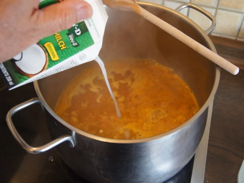 Rezept: Curry-Spargel mit Lachsforellenfilet Bild Nr. 8088 Curry-Spargel mit Lachsforellenfilet - Rezept - Bild Nr. 8088