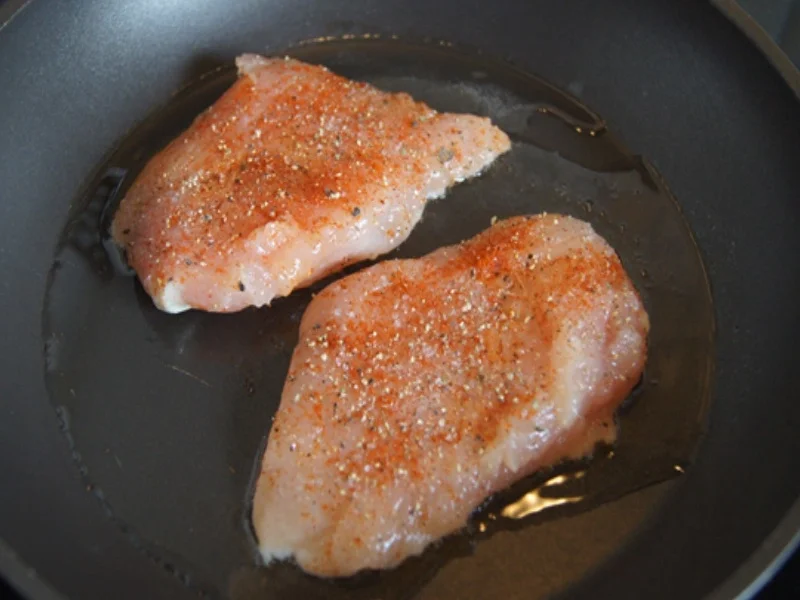 Grüner Spargel mit pikanter Sauce und Hähnchenbrustfilet - Rezept - Bild Nr. 16