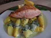 Lachsfilet auf Kurkuma-Spargel mit Bärlauchsauce - Rezept - Bild Nr. 8099