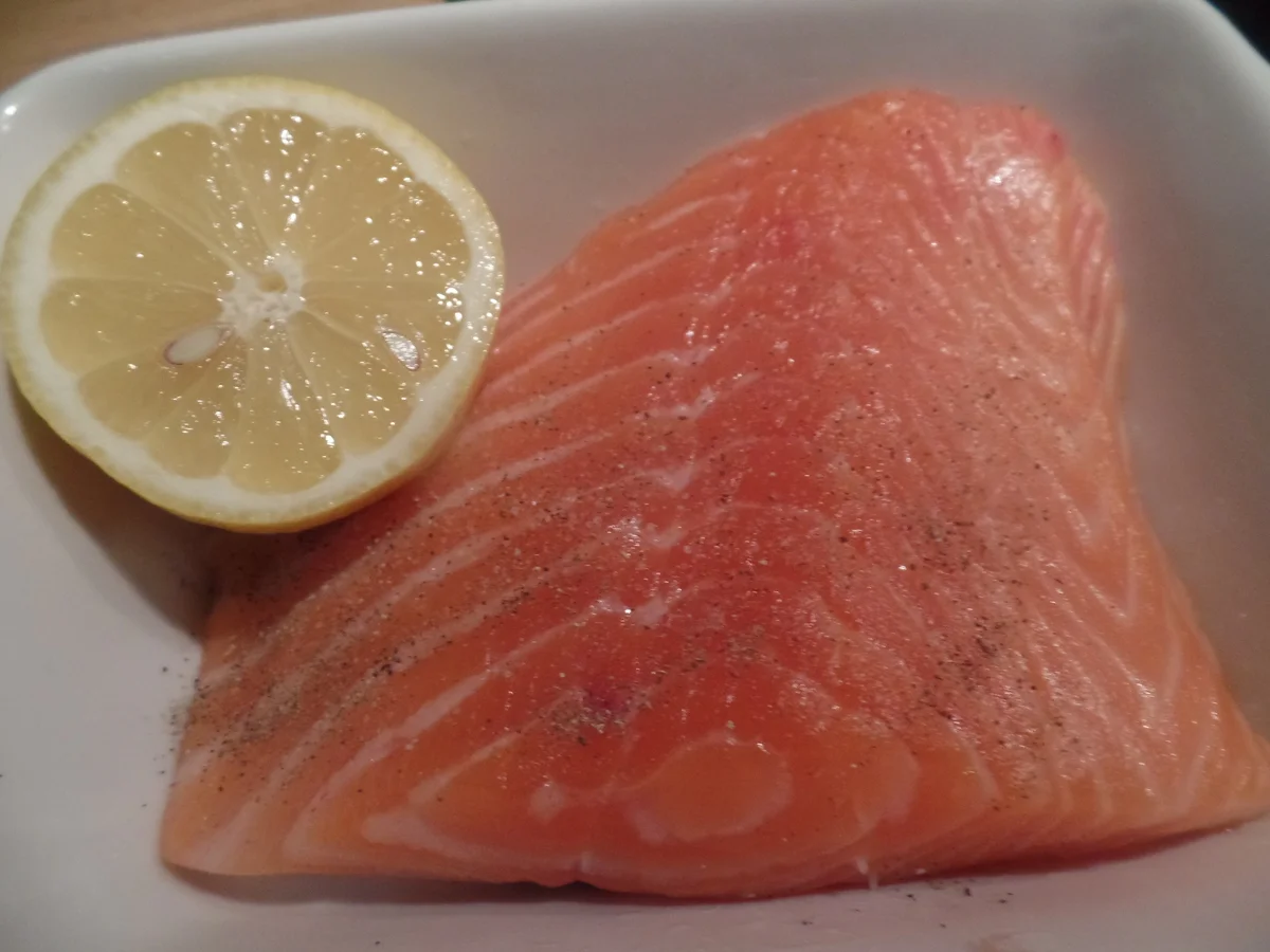 Lachsfilet auf Kurkuma-Spargel mit Bärlauchsauce - Rezept - Bild Nr. 8113