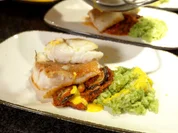 Fisch aus der Pfanne, Confit Byaldi, Risotto verde und Safranhollandaise - Rezept - Bild Nr. 8100