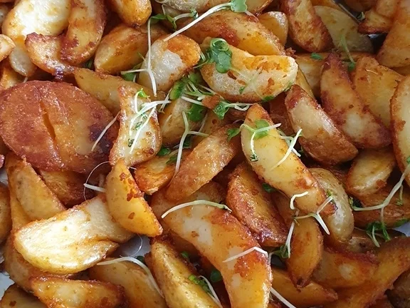 Herzhafte Kartoffelspalten oder Scheiben "Wedges" - Rezept - Bild Nr. 8108