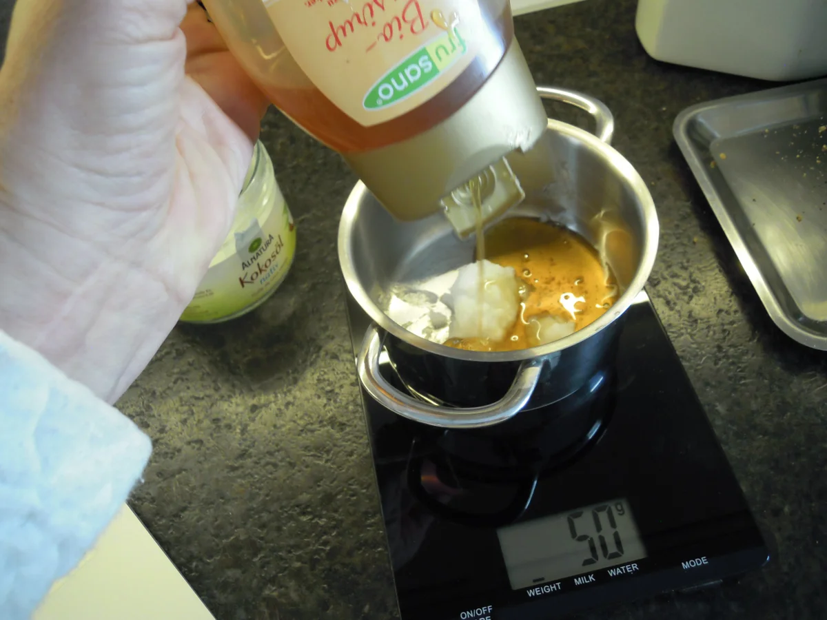 Rezept: Knusper Nüsschen Bild Nr. 8105 Knusper Nüsschen - Rezept - Bild Nr. 8105