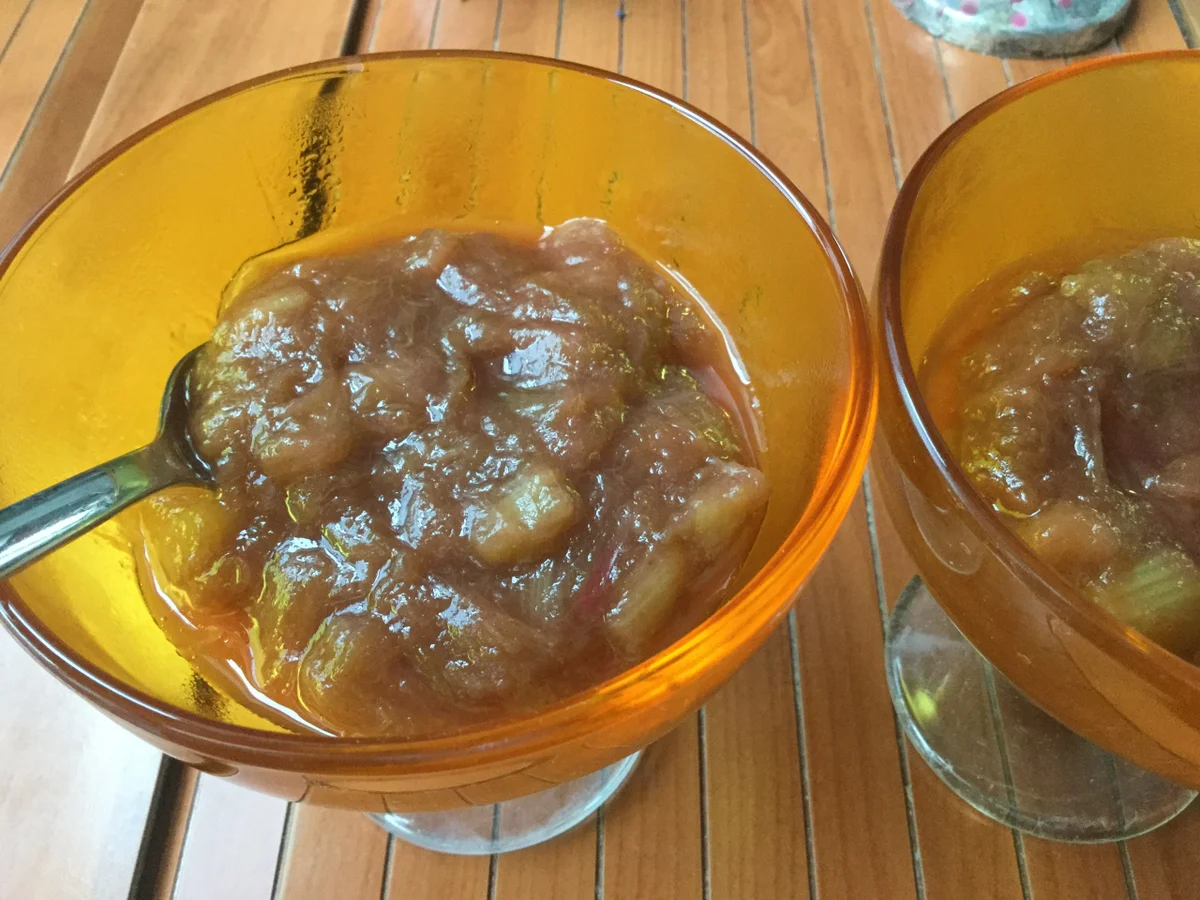 Rabarber Kompott mit Tonka-Bohne - Rezept - Bild Nr. 8105