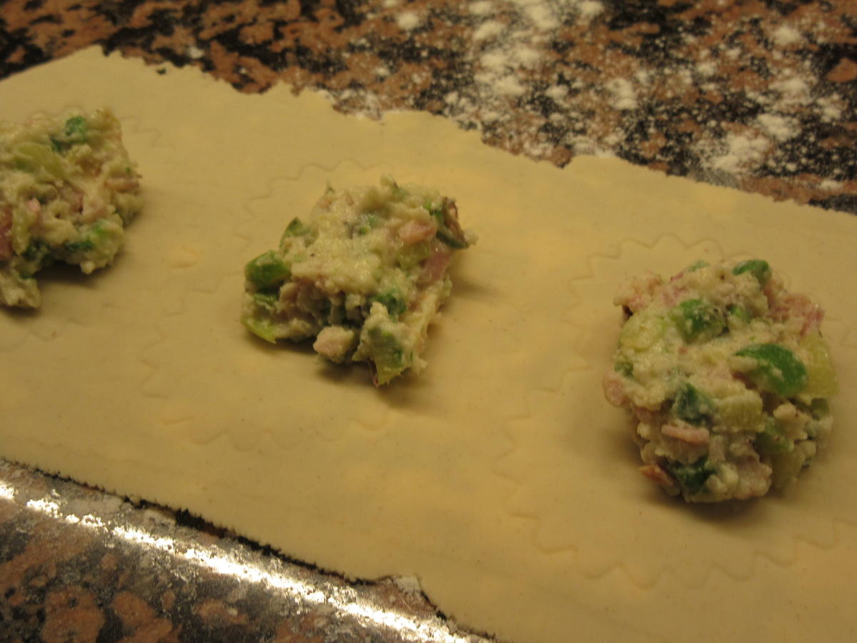 Pasta: Nudelherzen mit Spargelfüllung auf chremigem Mangold - Rezept - Bild Nr. 8108
