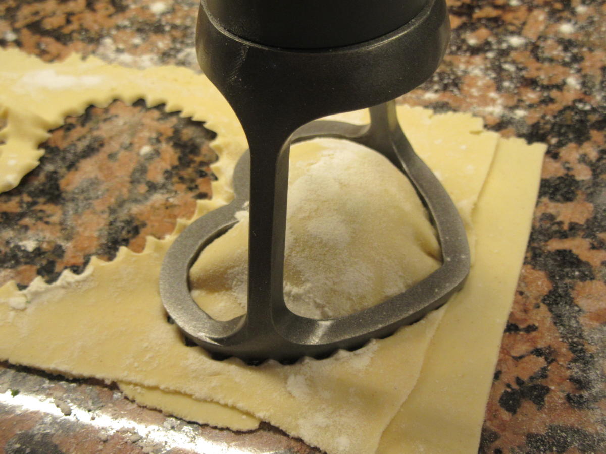 Pasta: Nudelherzen mit Spargelfüllung auf chremigem Mangold - Rezept - Bild Nr. 8109