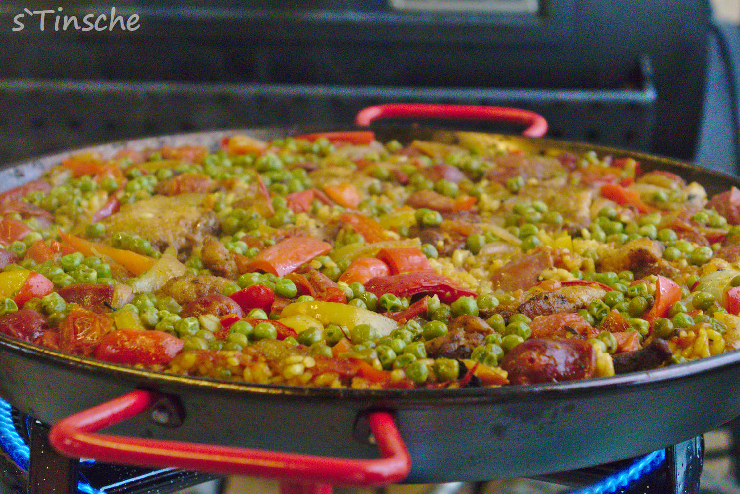 Paella mit Hähnchen &amp; Chorizo - Rezept - kochbar.de