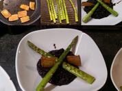 Venere Risotto mit grünem Spargel und Tofu-Chips  - Rezept - Bild Nr. 8105