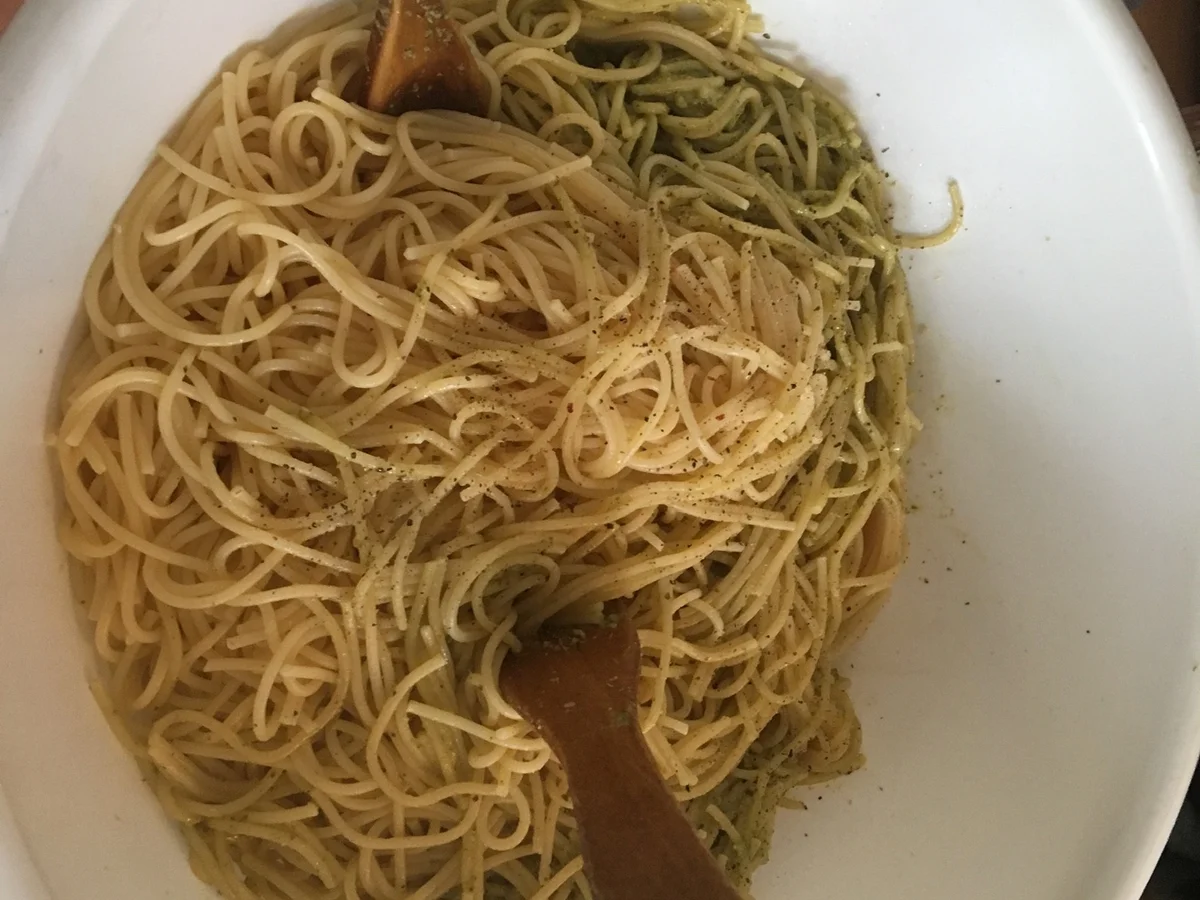 Rezept: Spaghettisalat mit Pesto Bild Nr. 8129 Spaghettisalat mit Pesto - Rezept - Bild Nr. 8129