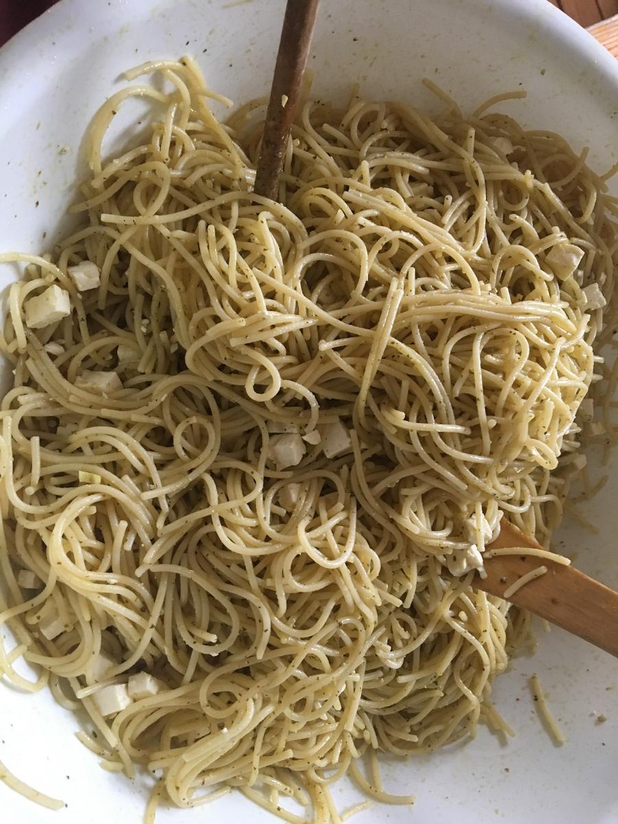 Spaghettisalat mit Pesto - Rezept - Bild Nr. 8130