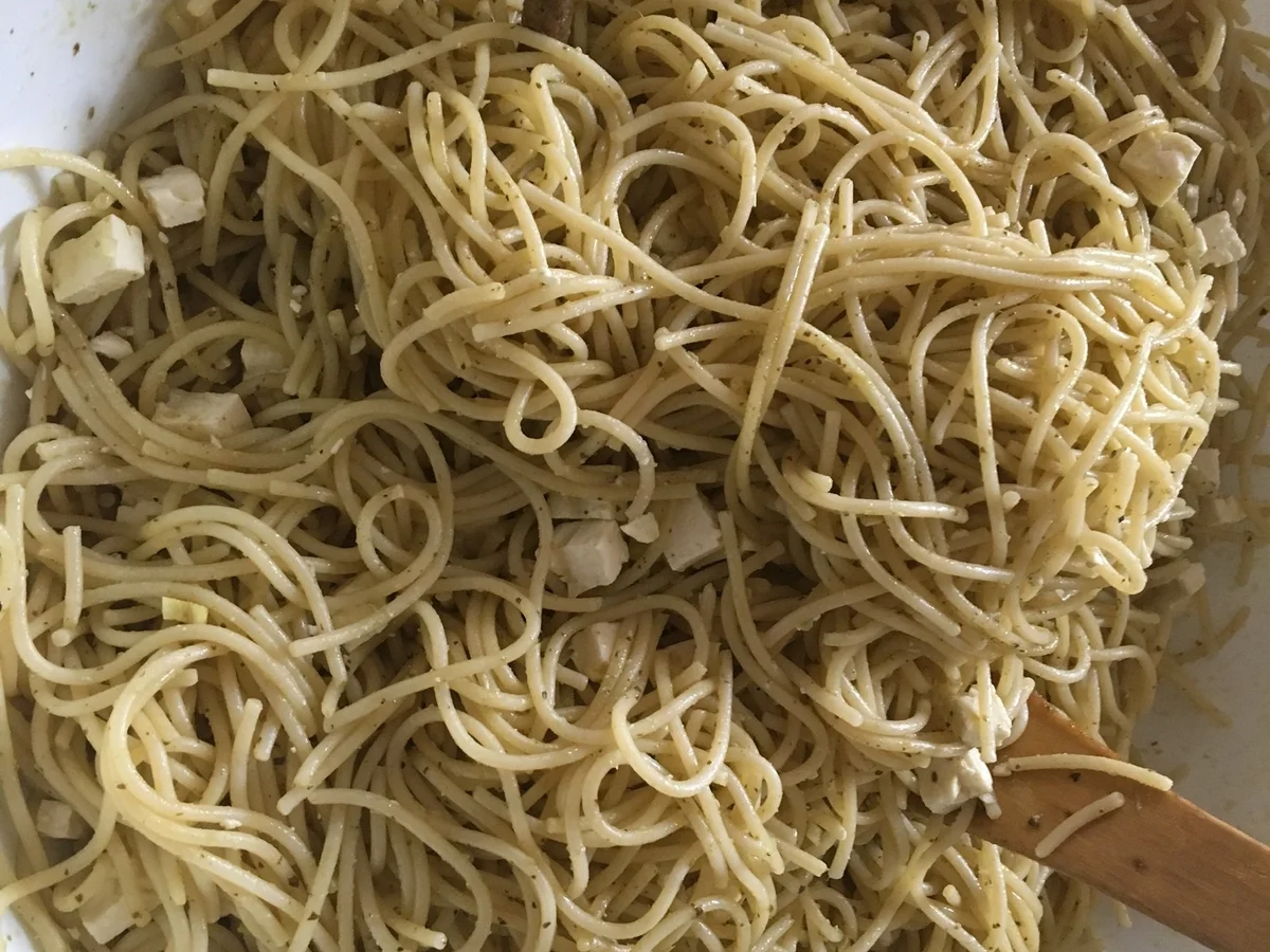 Rezept: Spaghettisalat mit Pesto Bild Nr. 8130 Spaghettisalat mit Pesto - Rezept - Bild Nr. 8130