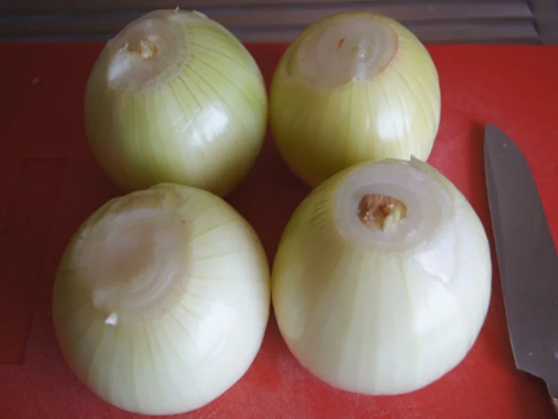 Rezept: Gemüsezwiebeln mit pikanter Füllung Bild Nr. 4 Gemüsezwiebeln mit pikanter Füllung - Rezept - Bild Nr. 4