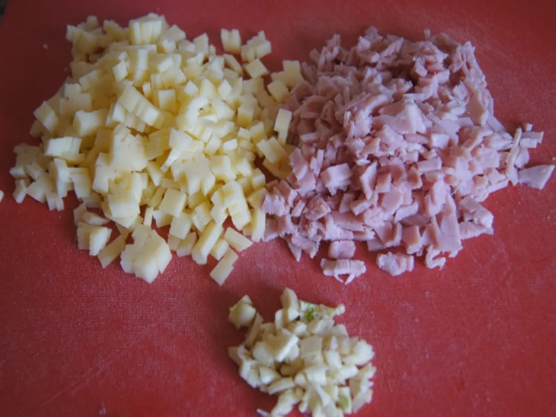 Rezept: Gemüsezwiebeln mit pikanter Füllung Bild Nr. 10 Gemüsezwiebeln mit pikanter Füllung - Rezept - Bild Nr. 10