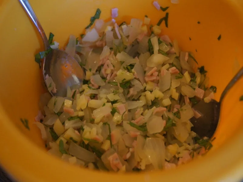 Rezept: Gemüsezwiebeln mit pikanter Füllung Bild Nr. 16 Gemüsezwiebeln mit pikanter Füllung - Rezept - Bild Nr. 16