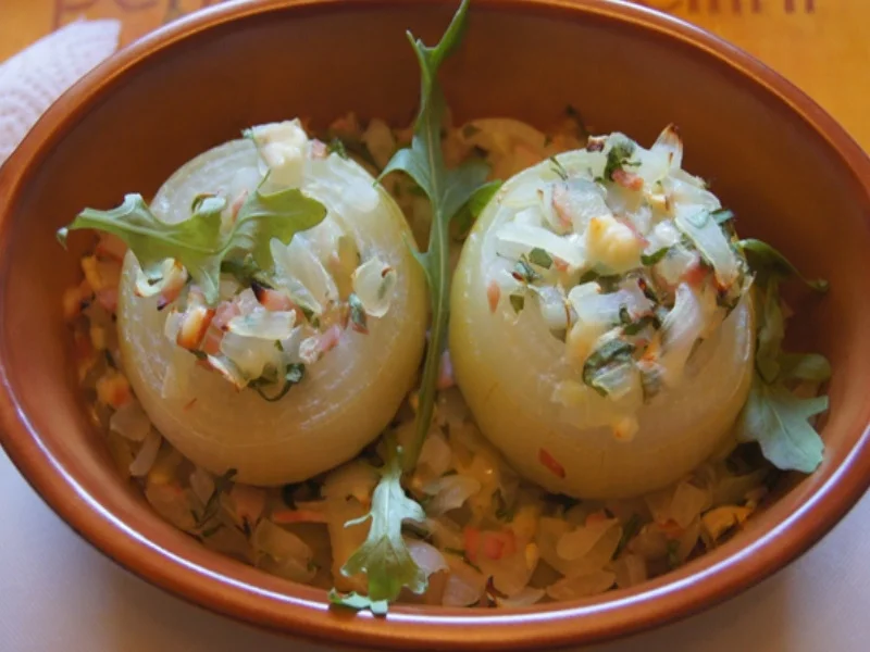 Rezept: Gemüsezwiebeln mit pikanter Füllung Bild Nr. 23 Gemüsezwiebeln mit pikanter Füllung - Rezept - Bild Nr. 23