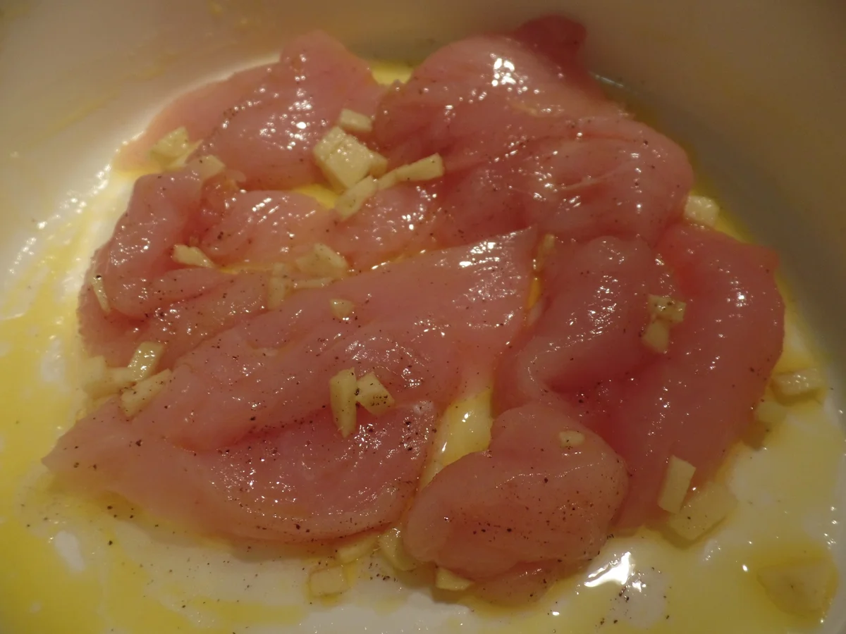 Rezept: Kokos-Spargelcremesuppe mit Mischpilzen und Ingwer-Hähnchen Bild Nr. 8142 Kokos-Spargelcremesuppe mit Mischpilzen und Ingwer-Hähnchen - Rezept - Bild Nr. 8142