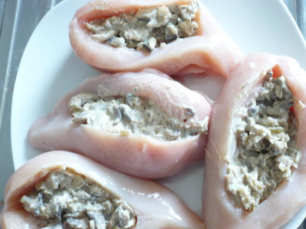 Gefüllte Hähnchenbrust - einfach - von rollimops Gefüllte Hähnchenbrust - einfach - von rollimops